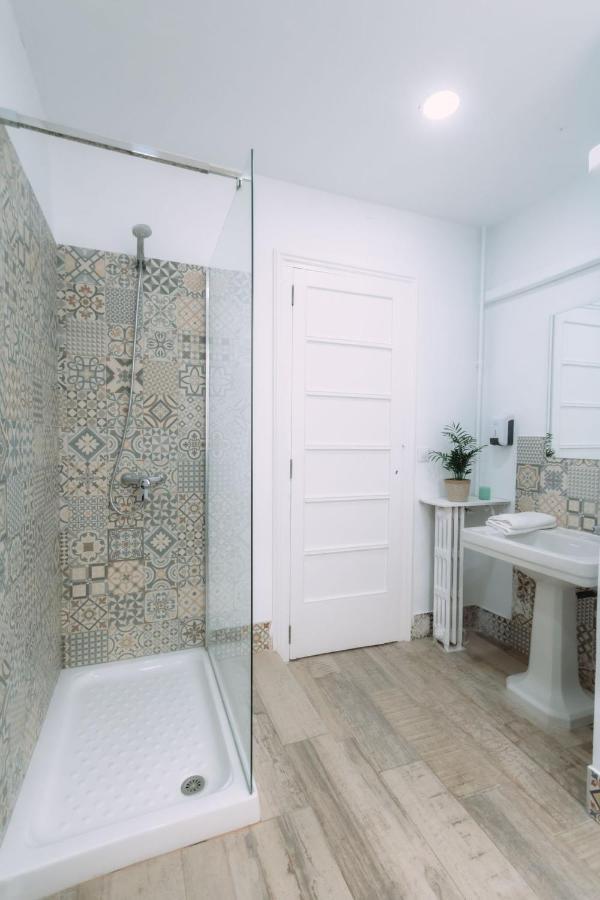 Triple Room with Private External Bathroom,1522917835:JPEG