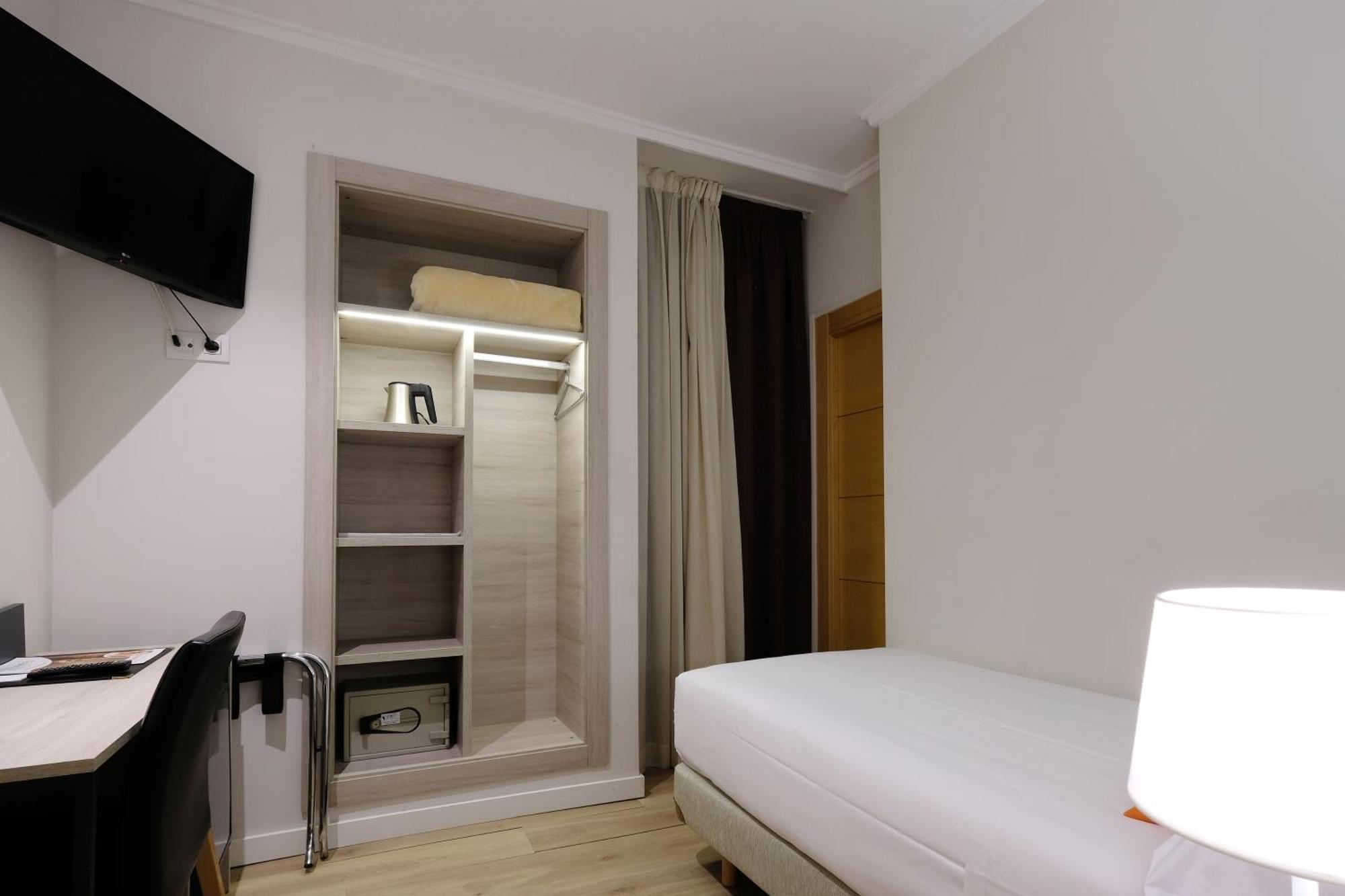 Single Room,1207692193:JPEG