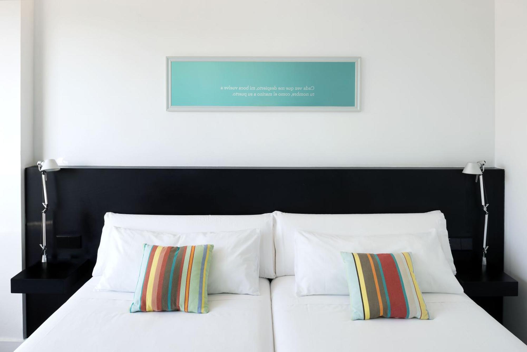 Double or Twin Room,1555198717:JPEG