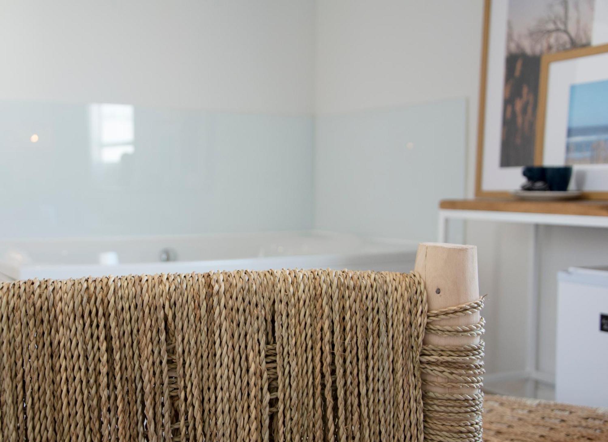 Junior Suite Spa Bath