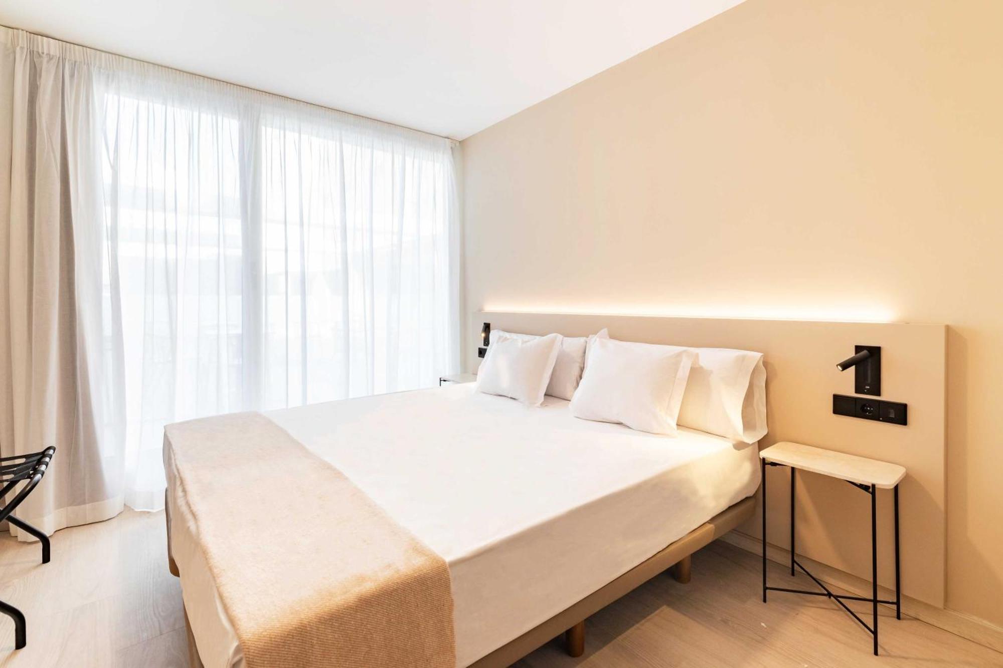 Economy Double or Twin Room,1622760793:JPEG