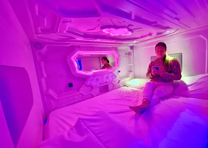 Hoteles en ValenciaCapsule Inn