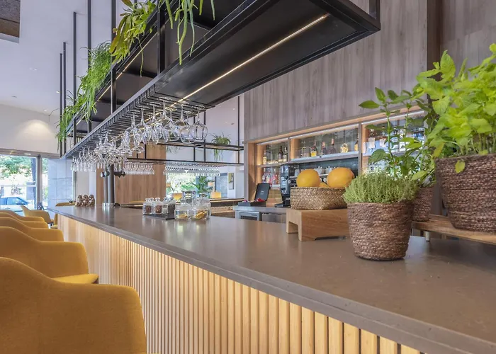 Hoteles en ValenciaOceanic Affiliated By Meliá